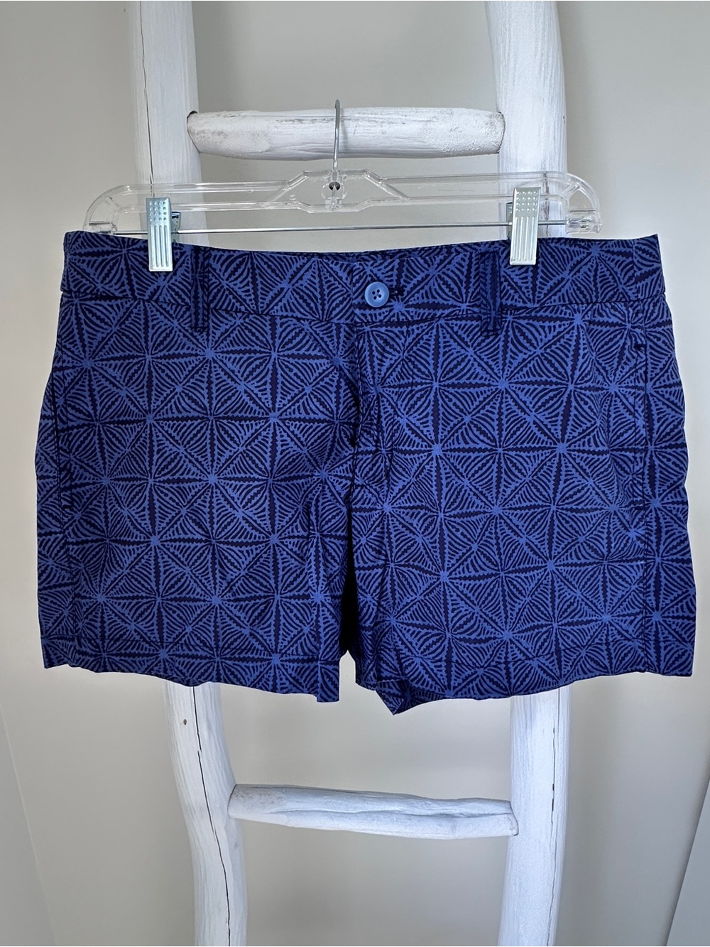 Khakis by GAP Navy Geometric 4” Cotton Shorts Size 12